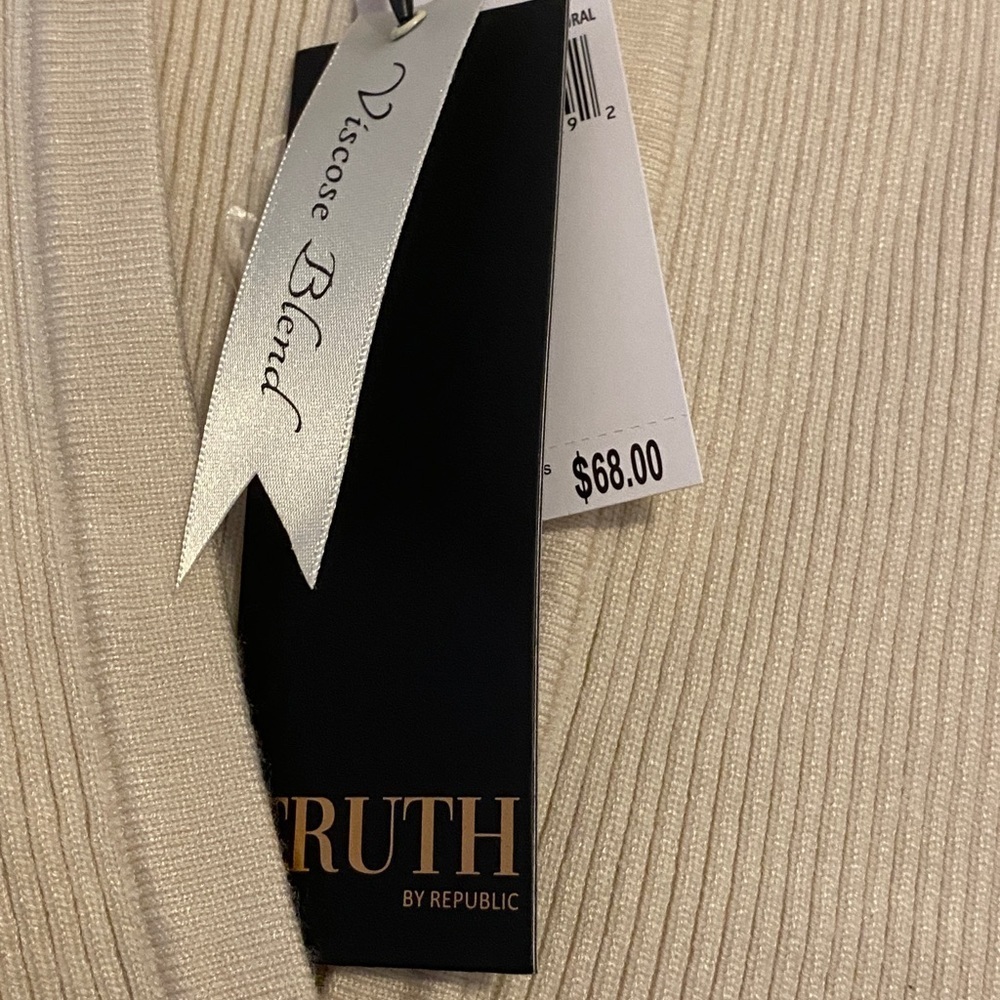 Truth by Republic Cream Ribbed Collared Sweater Size S NWT - Picture 9 of 15